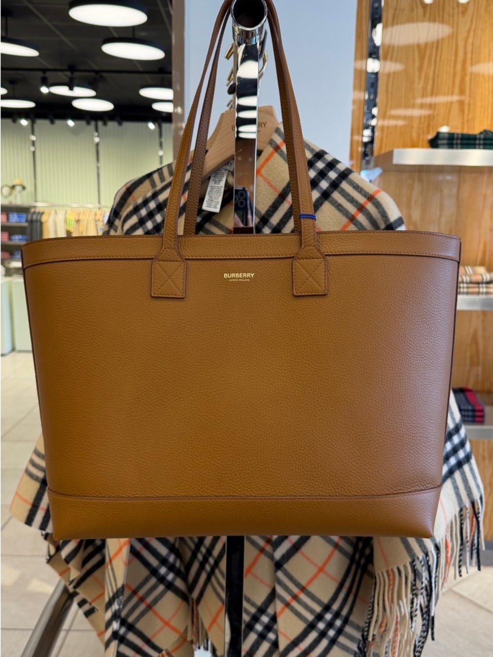 Sale ends 5/1 Burberry Brown Pebbled Leather tote bag with check print new - Picture 2 of 7